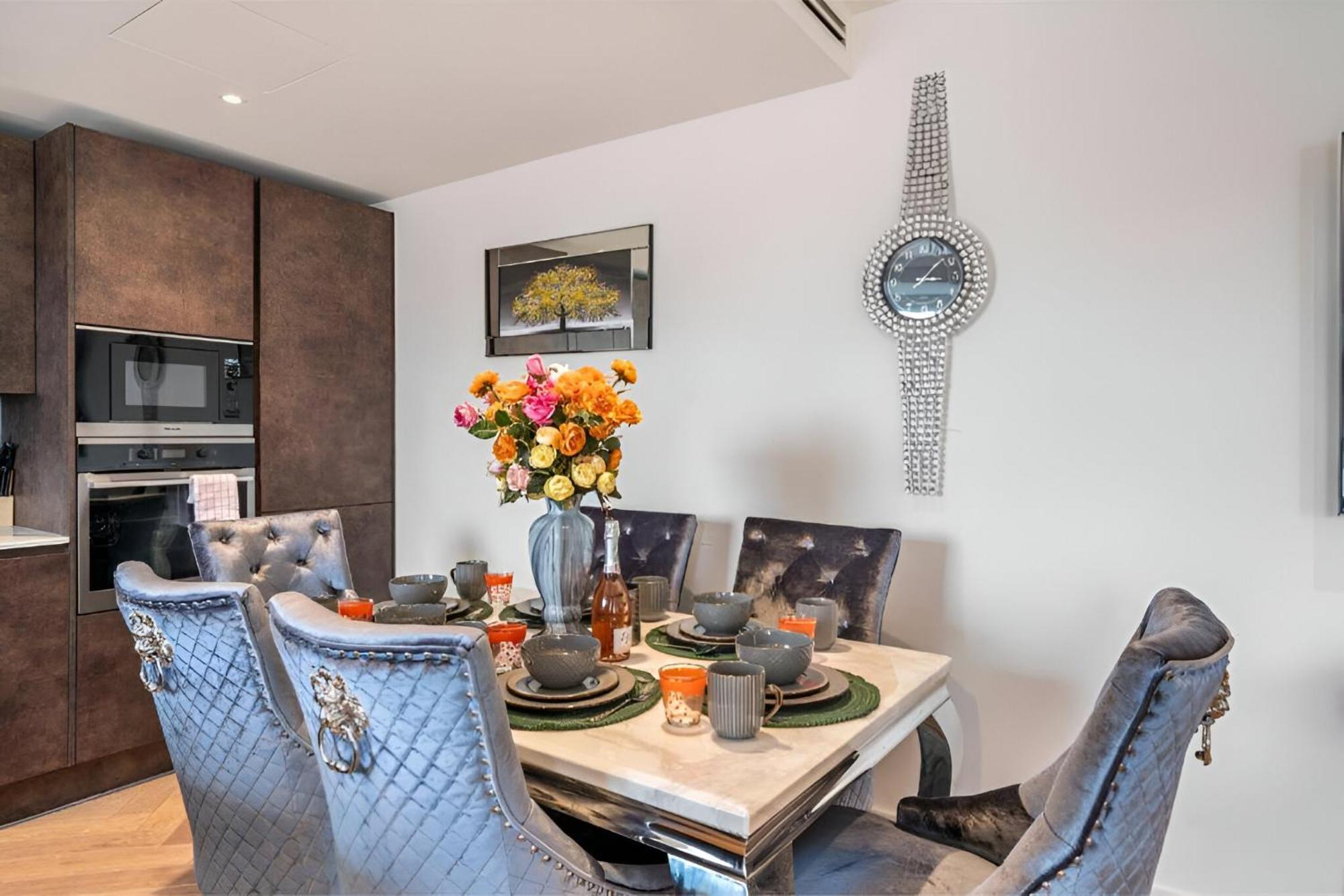 Marble Arch Penthouses With Skyline Views * Лондон