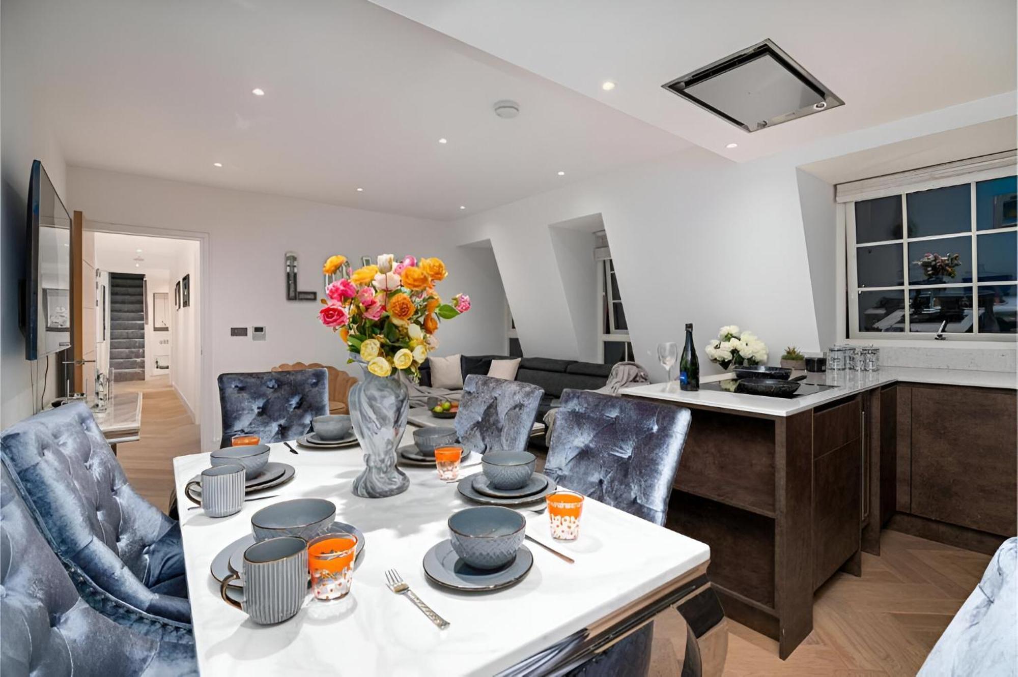 Апартаменты Marble Arch Penthouses With Skyline Views *
