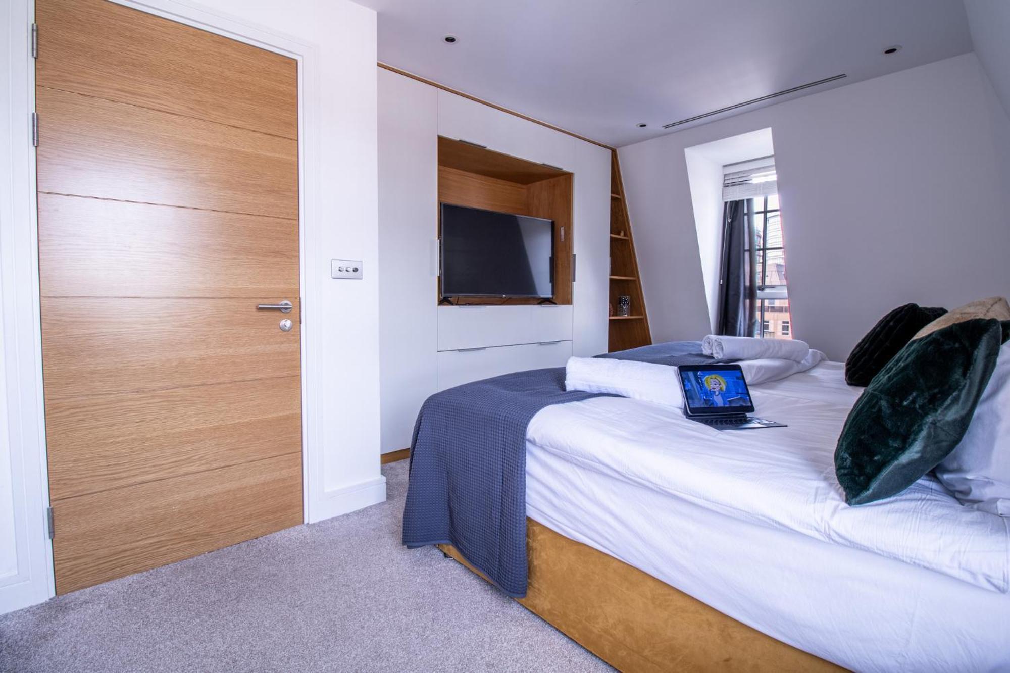 Апартаменты Marble Arch Penthouses With Skyline Views Лондон